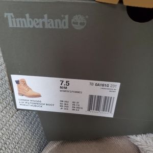 NEW Women Timberland waterproof boots